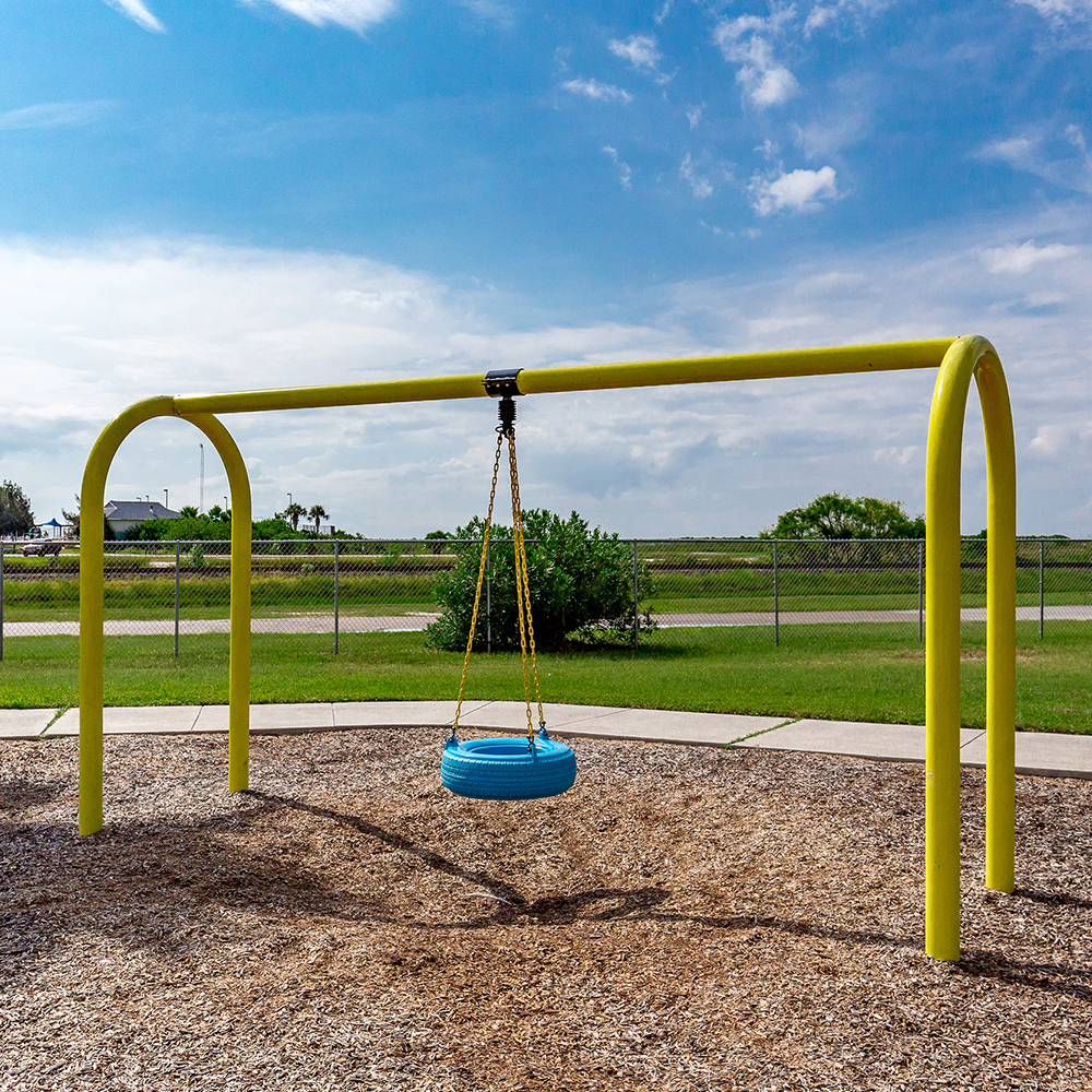Arch Tire Playground Swing Frame